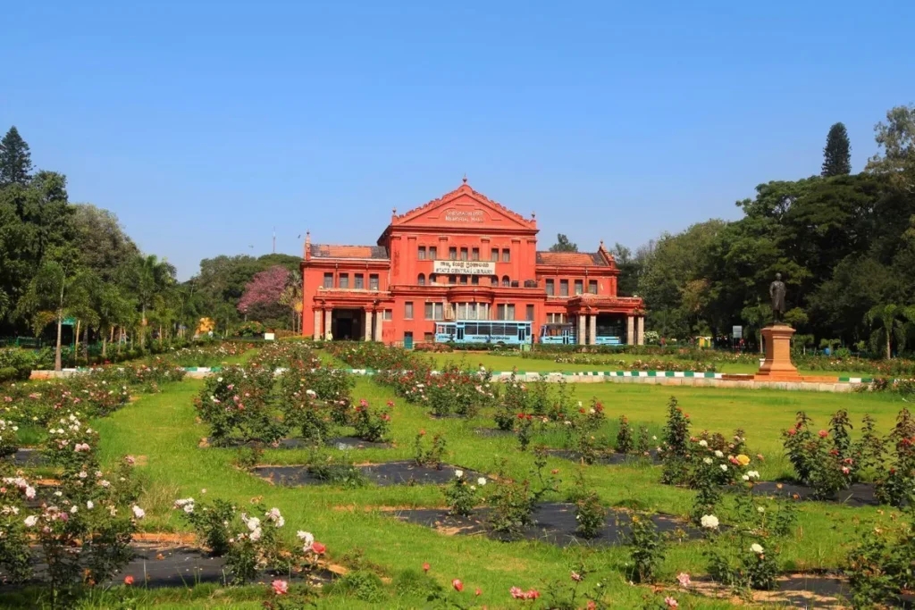 Cubbon Park Bangalore in 560002 pin code area with walking tracks, greenery and Cubbon Park Metro Station nearby