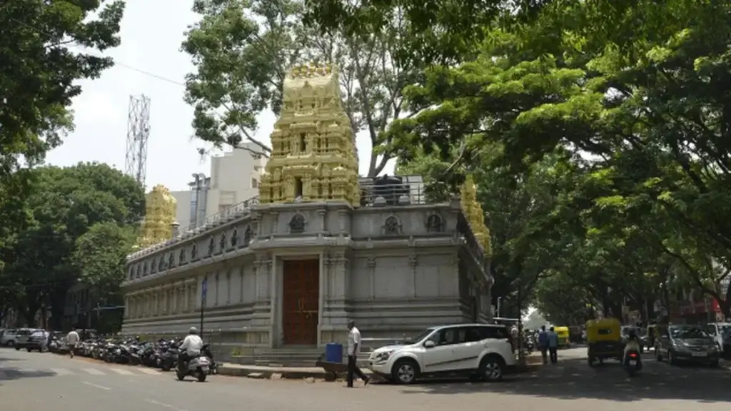 Sri Ganesha Temple 560011 pin code Jayanagar Bangalore Hindu temple Lord Ganesha.