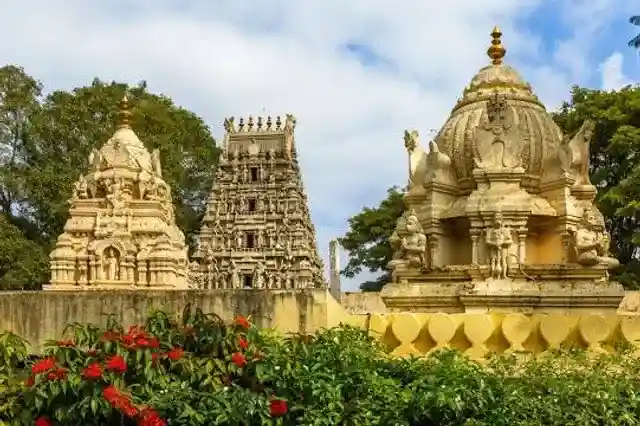 Kote Shri Prasanna Venkataramana Swami Temple near Chamrajpet 560018, Bengaluru